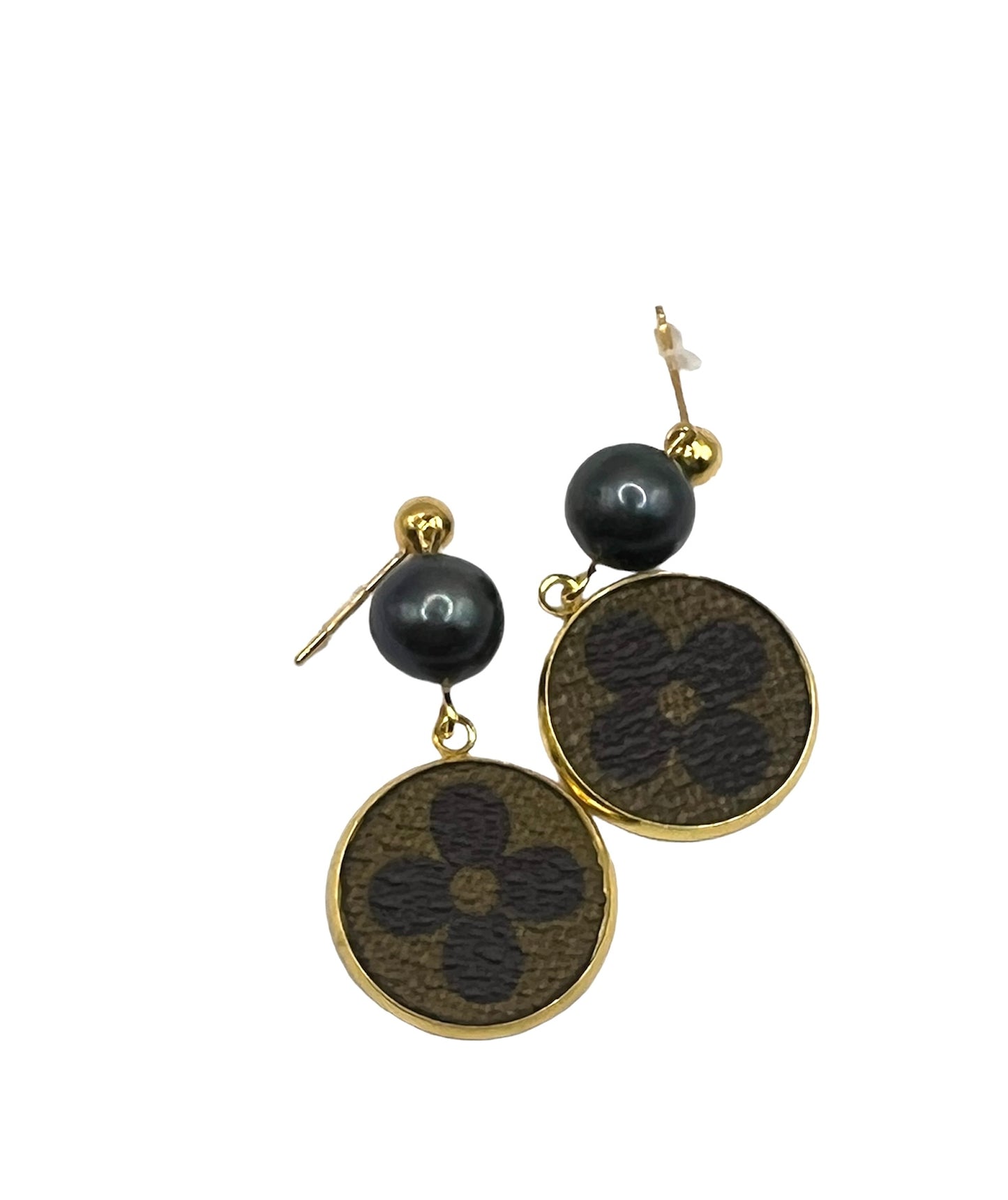 LV Again - Gold Tahitian Earrings