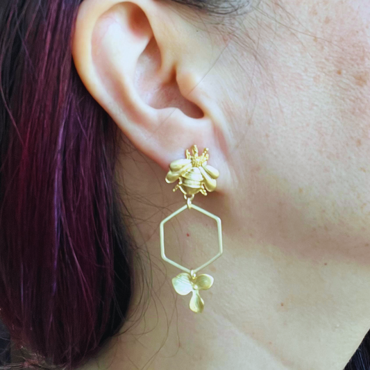 Garden Glam - Matte Gold Honey Earrings